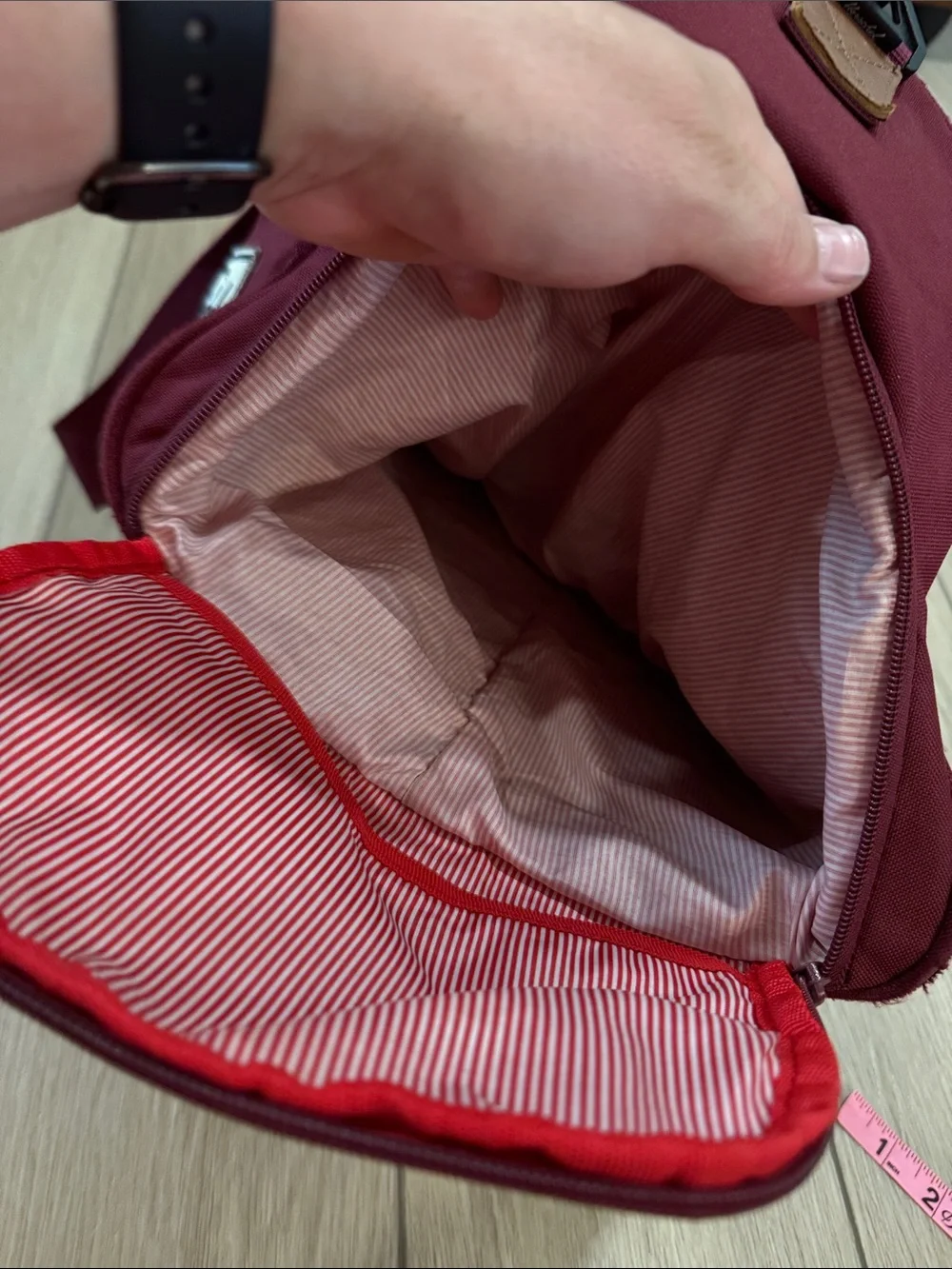 Herschel Novel Duffle Bag Weekender Retail: $120 Vacation Travel Red